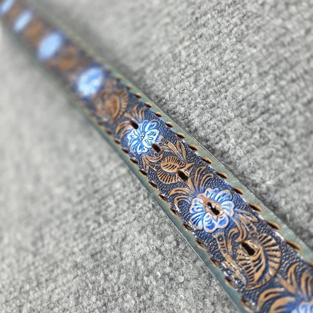 Vintage Tooled Leather Belt Sz 30 Blue Floral Western Saddle Leather Cowboy‎ USA